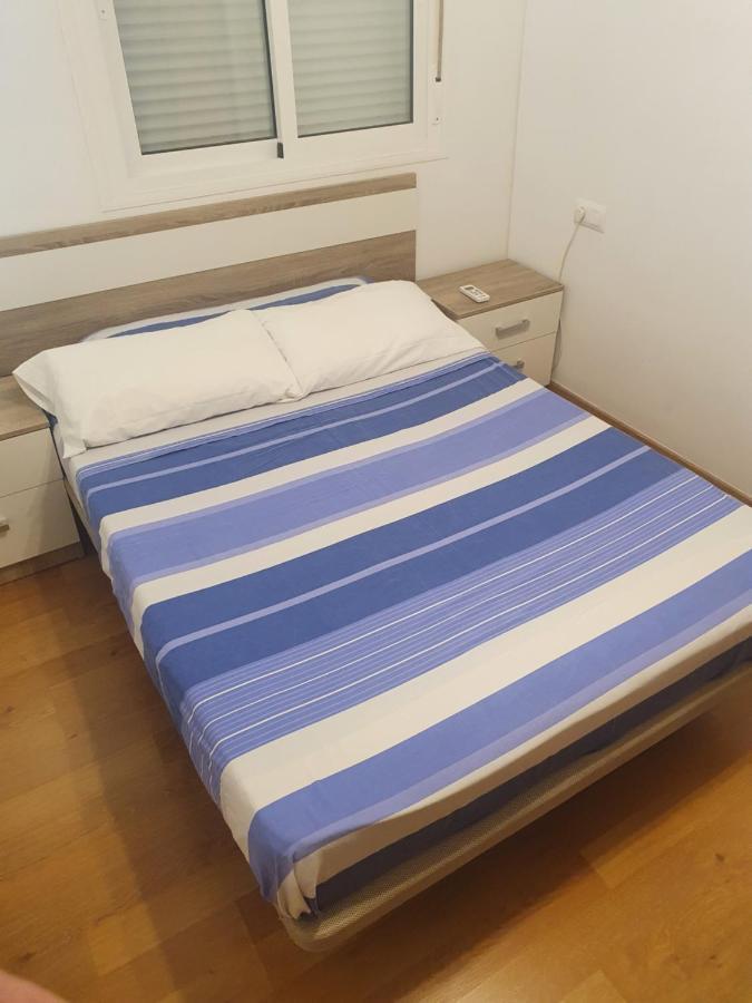 1F, Aire Acondic, 80M2, 2 Dormitorios, 4 Huespedes, Wifi Gratis Ла-Линеа-де-ла-Консепсьон Экстерьер фото