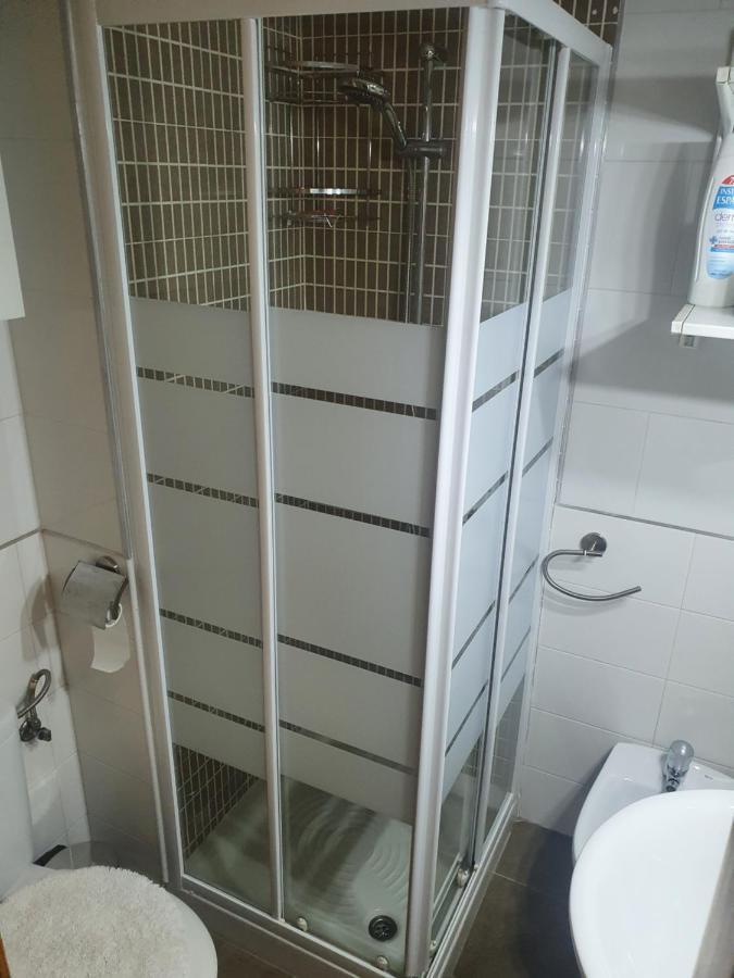 1F, Aire Acondic, 80M2, 2 Dormitorios, 4 Huespedes, Wifi Gratis Ла-Линеа-де-ла-Консепсьон Экстерьер фото